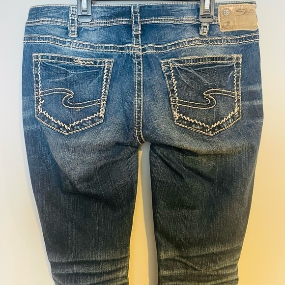 Silver Jeans Women's Dark Wash Jeans - Picture 4 of 5